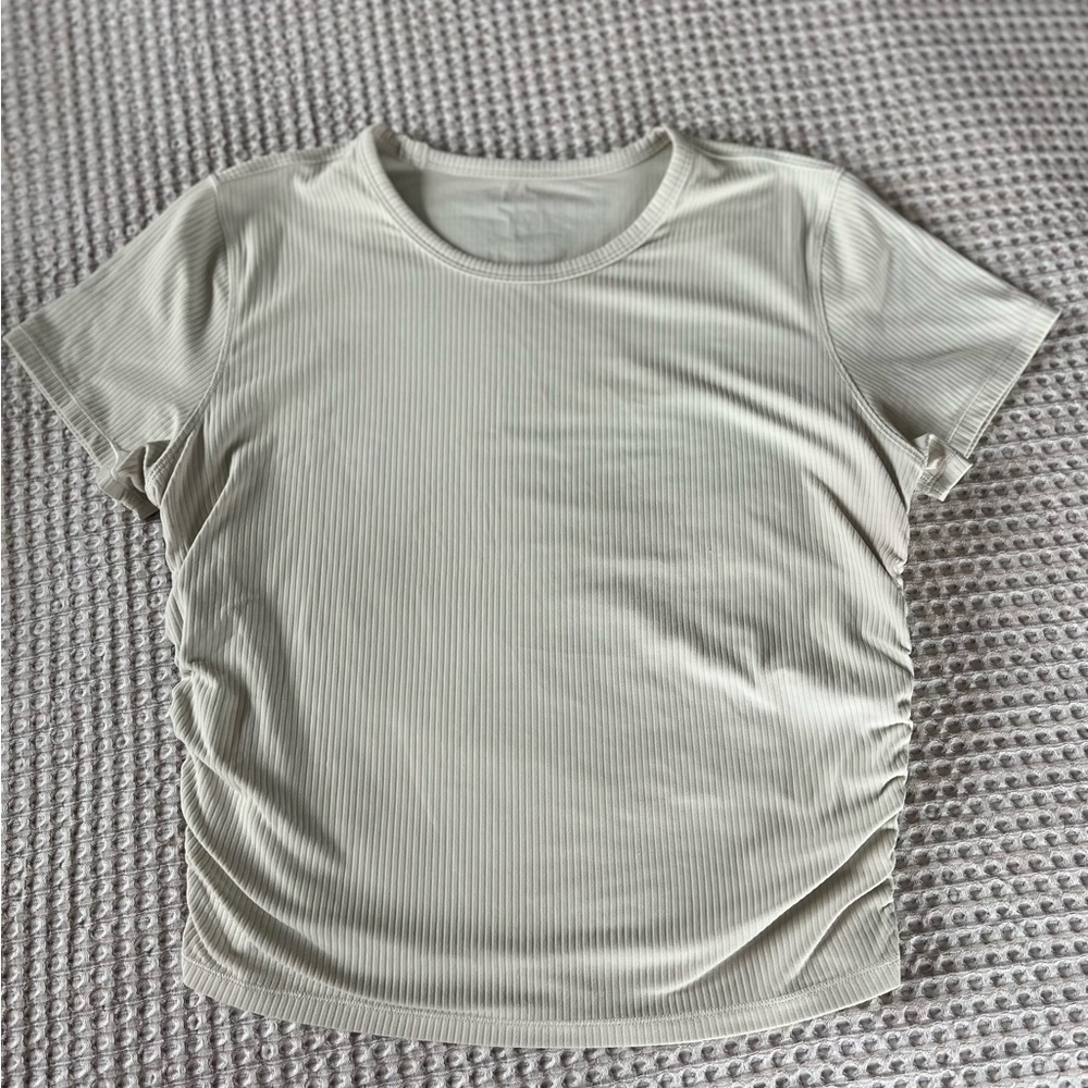 Lululemon Athletica Cream Short Sleeve Tee